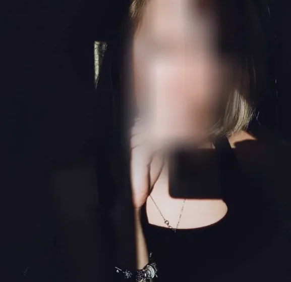 Amy, 28