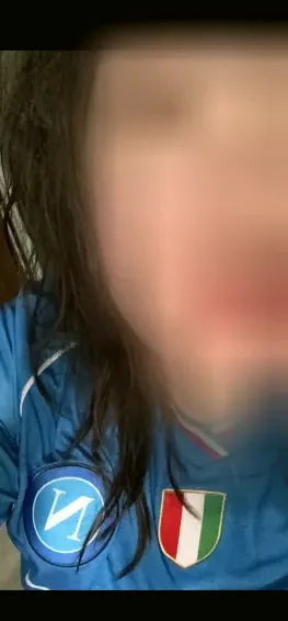 Ella, 23