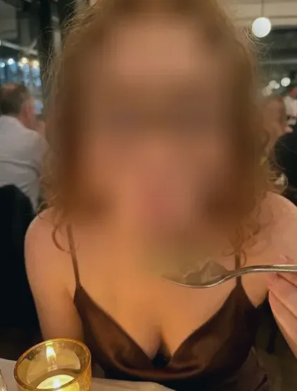 Holly, 25