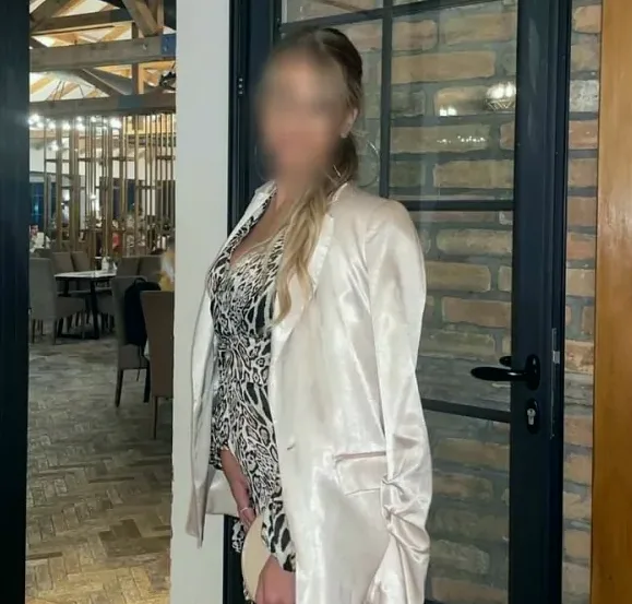 Molly, 25