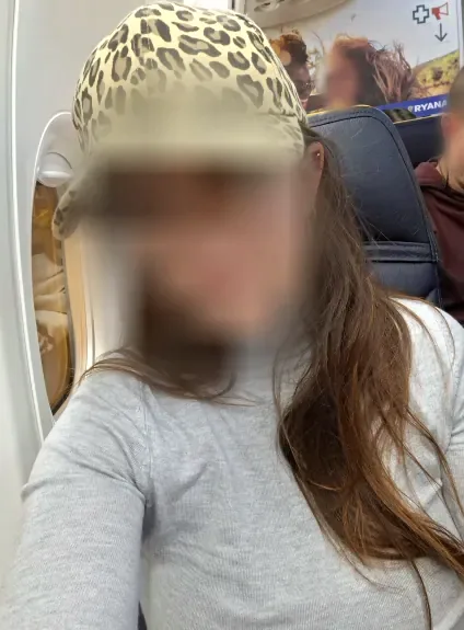 Nadia, 33