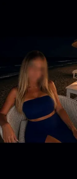 Natalia, 38