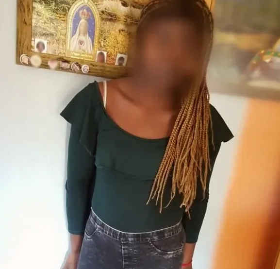 Rebecca, 36