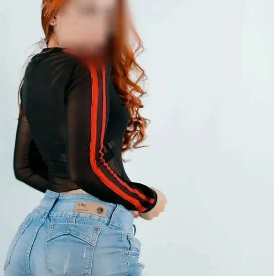 Salma, 24