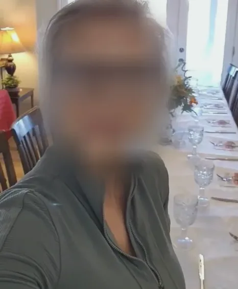 Samantha, 38
