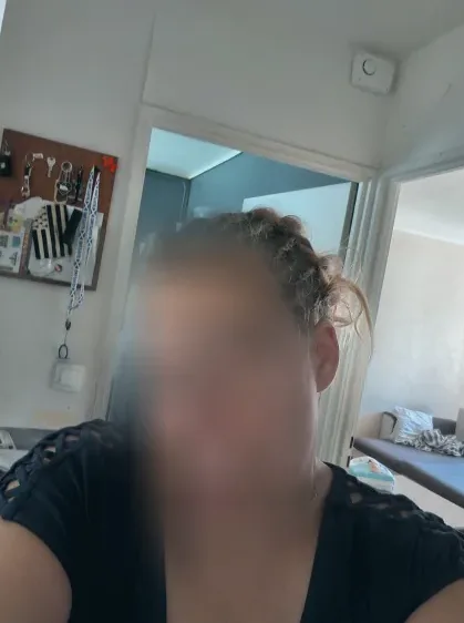 Shannon, 40